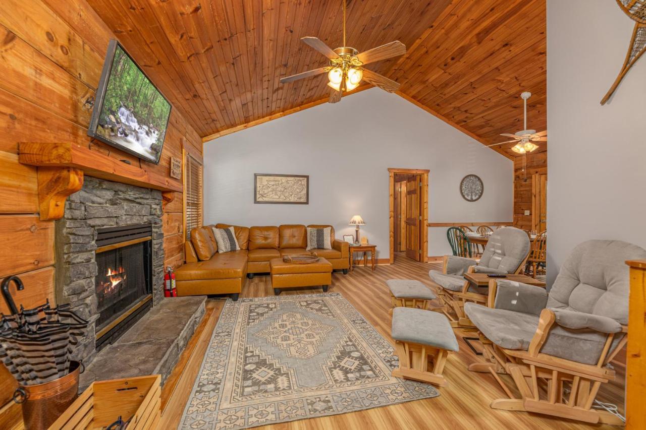 Firefly Hollow Cabin - Smoky Mountains - Soaky Mountain Water Park - Sevierville Convention Center Pigeon Forge Luaran gambar